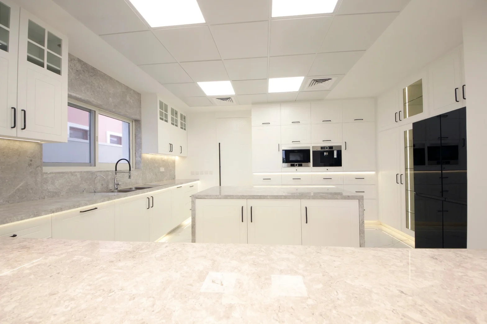 office interior design dubai