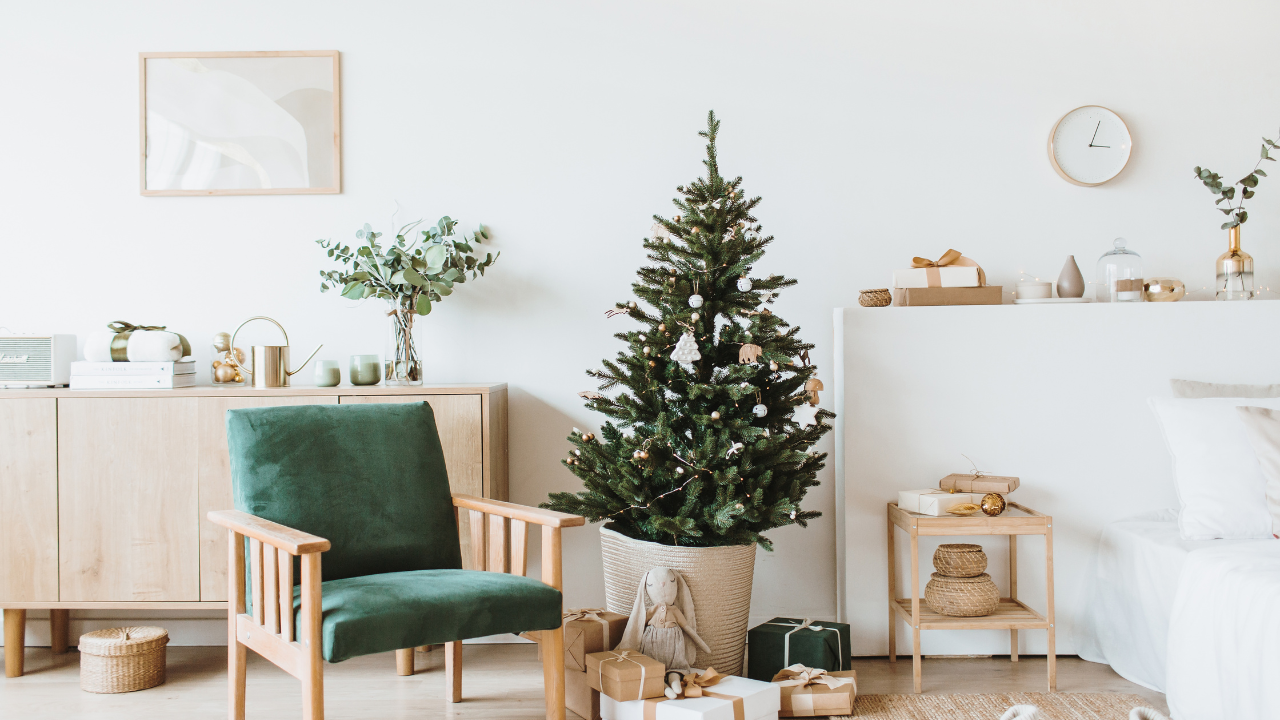 Seasonal Decor Ideas: Welcoming Spring ,Summer,Fall,and ,Winter